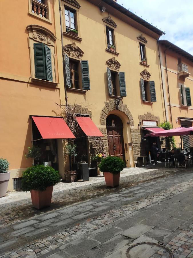 Ca' Spadoni, Centro Storico, Piano Terra, Ingresso Indipendente, Teatro, Parcheggio, Imola Luaran gambar