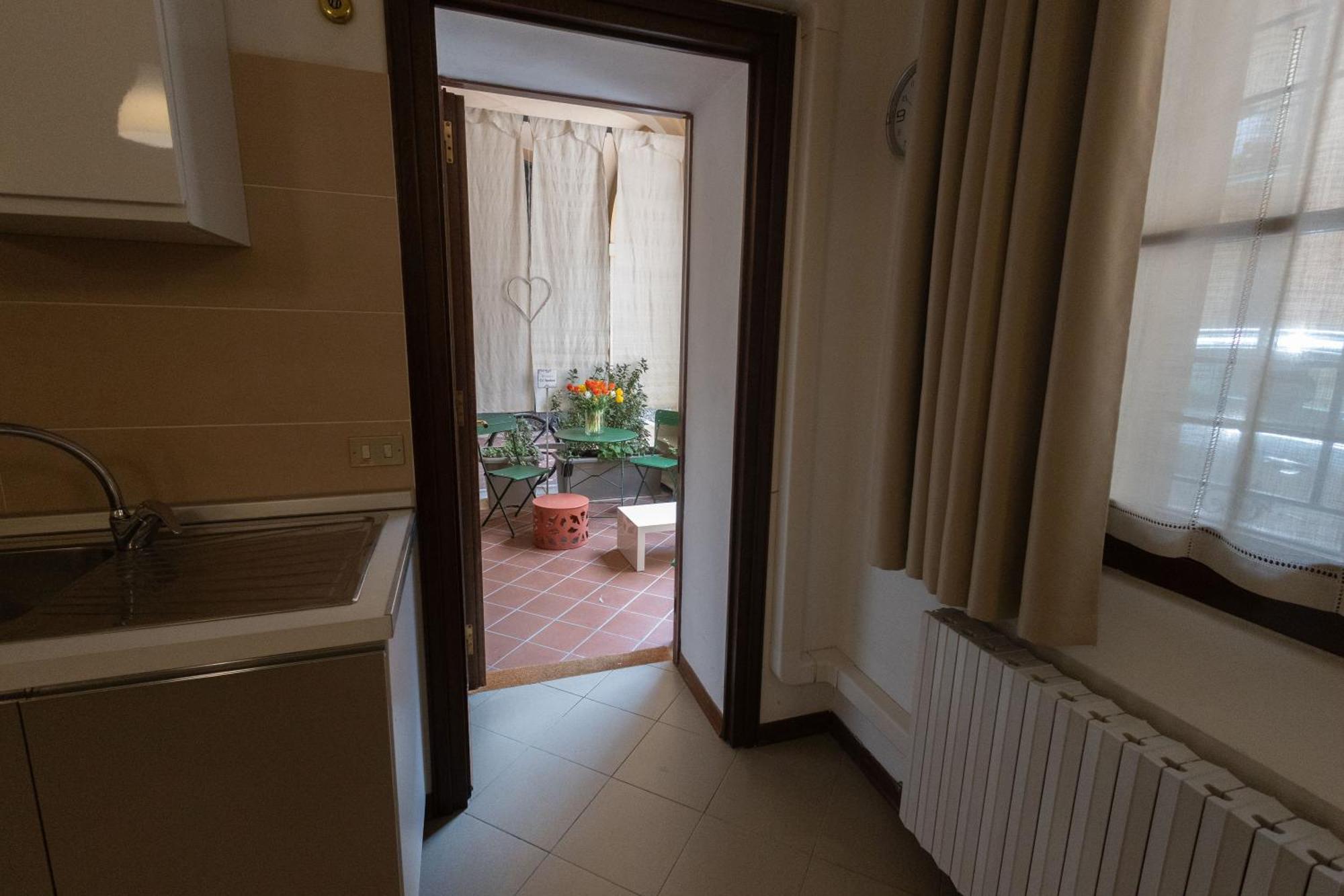Ca' Spadoni, Centro Storico, Piano Terra, Ingresso Indipendente, Teatro, Parcheggio, Imola Luaran gambar