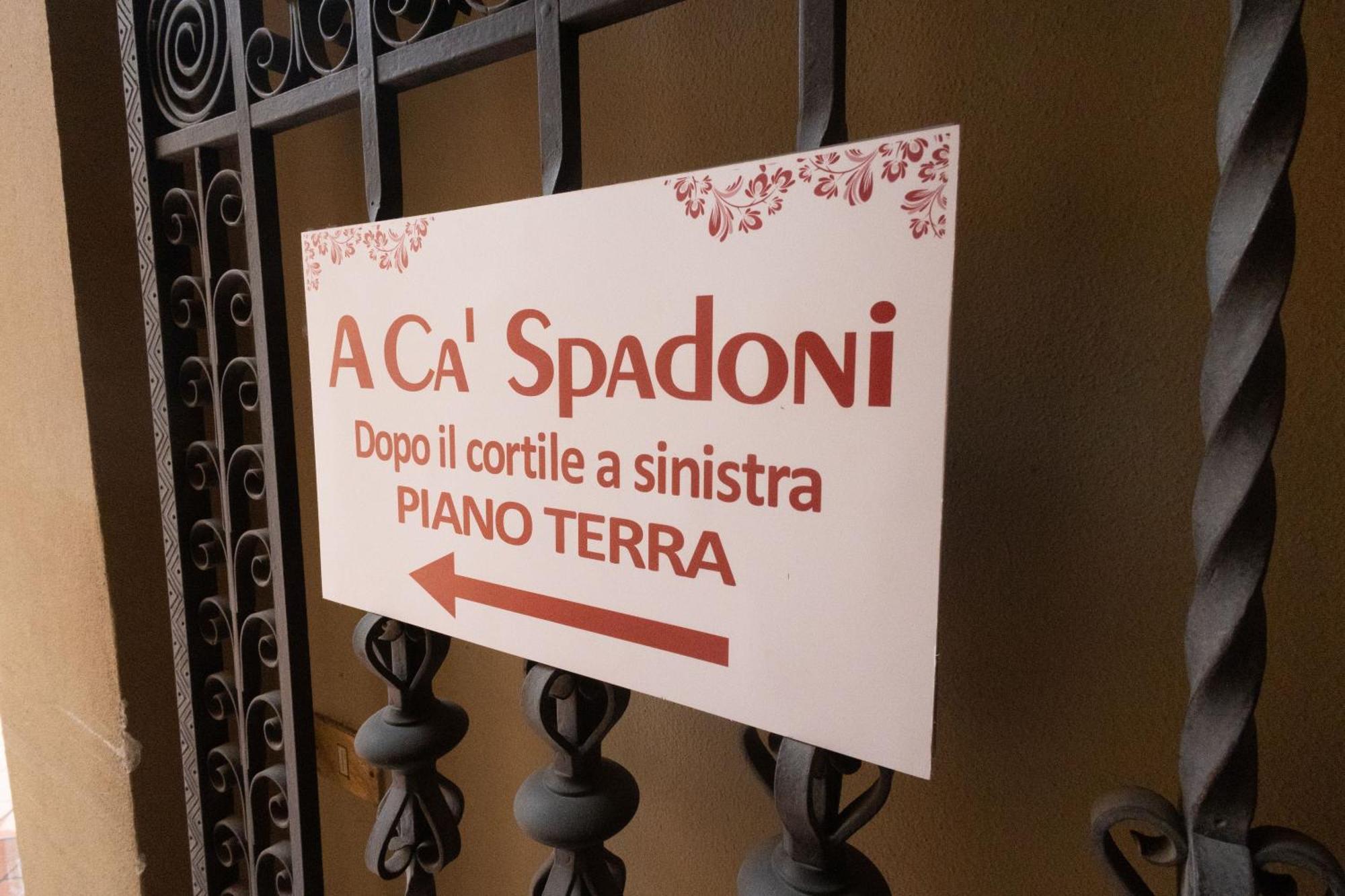 Ca' Spadoni, Centro Storico, Piano Terra, Ingresso Indipendente, Teatro, Parcheggio, Imola Luaran gambar